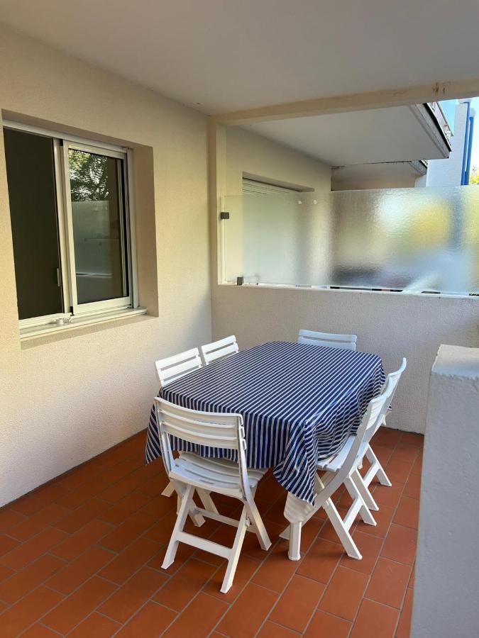 Apartment Near The 31 M With Balconypool *